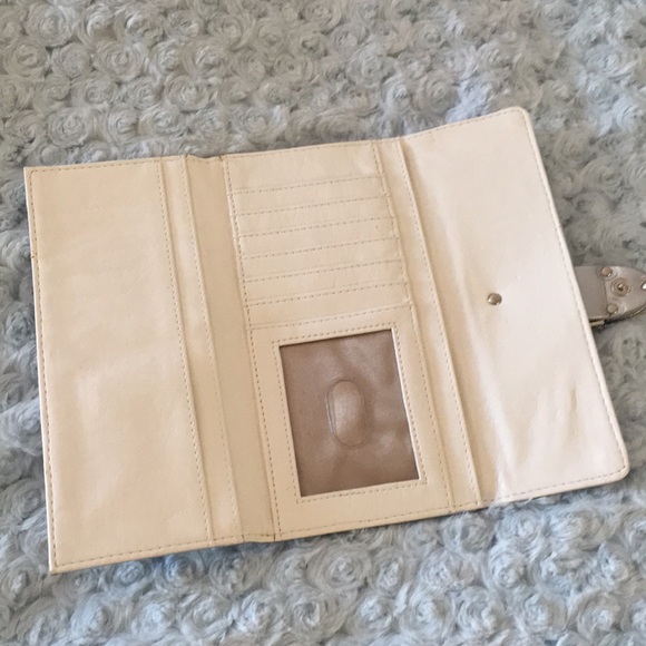 Metallic Silver Rhinestone Belt Buckle Wallet - Picture 7 of 10